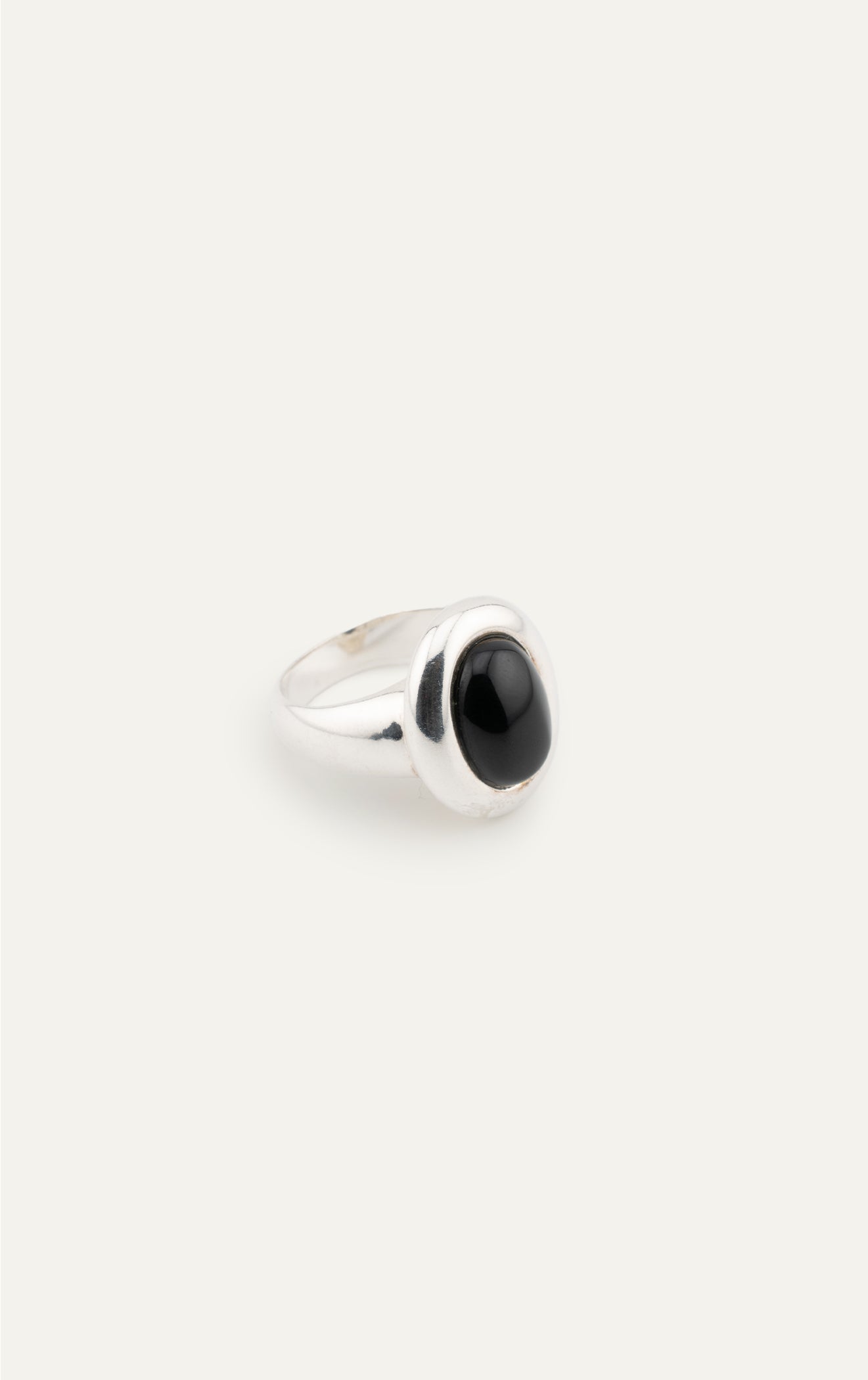 Vintage Black Oval Ring