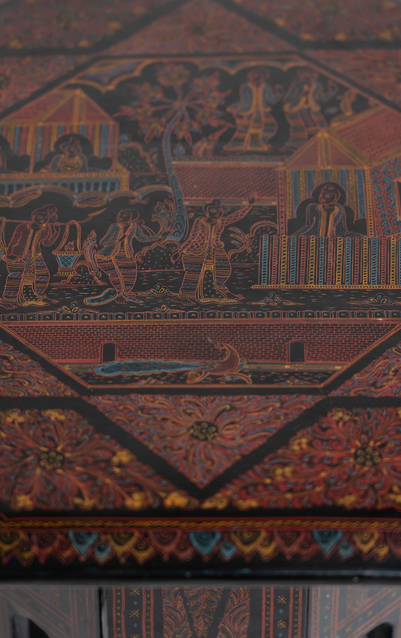 Burmese Pan Yun lacquer chai table detail