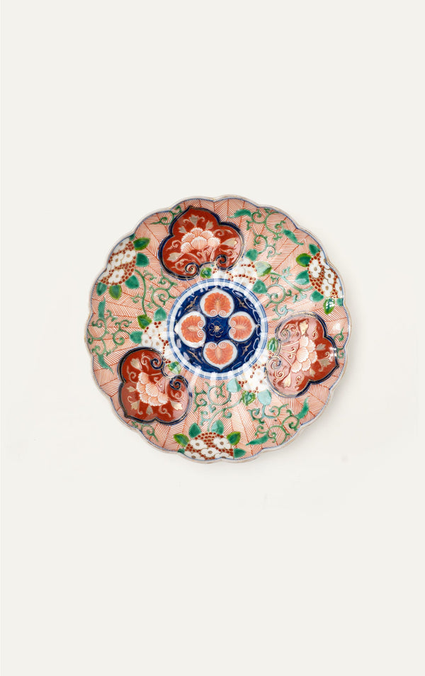 Antique Japanese Imari scalloped charger top view